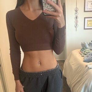 Brandy Melville Brown V-Neck Cropped Sweater